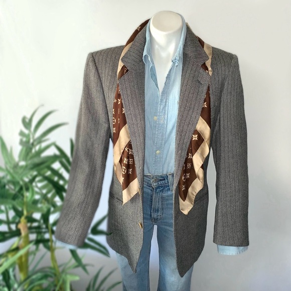 RESERVED :: YSL Saint Laurent Rive Gauche Herringbone Wool Blazer - FLAWS - Picture 15 of 16